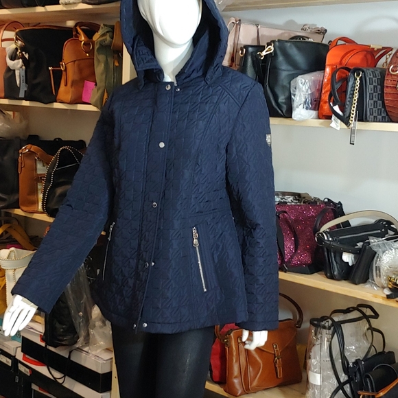 BNWT VINCE CAMUTO WOMEN'S QUILTED JACKET US SMALL - Picture 3 of 14